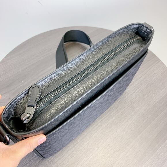 Coach CV761 District Crossbody Bag In Signature Canvas IN Black - Picture 4 of 10